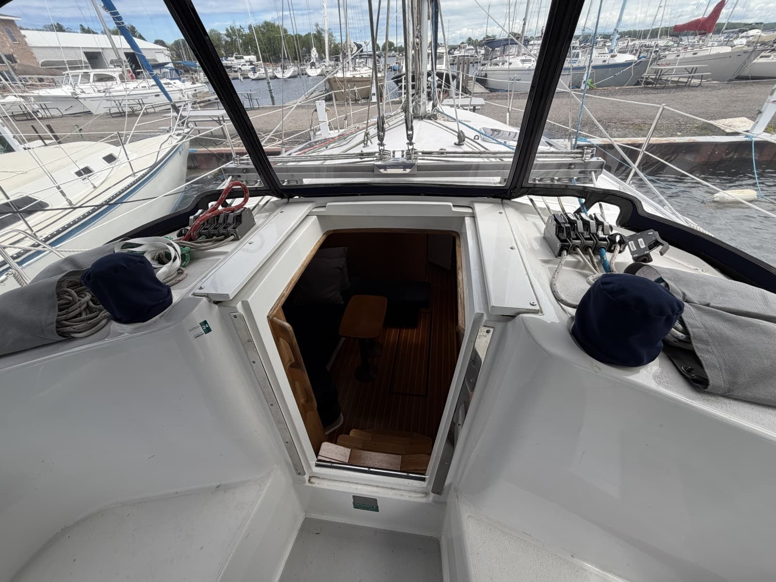 2004 Catalina Catalina 350 - Photo 35
