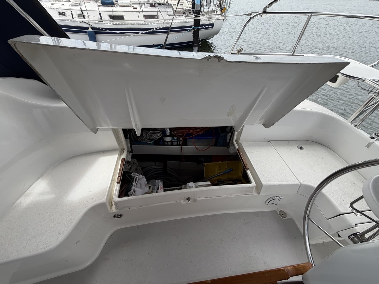 2004 Catalina Catalina 350 - Photo 32