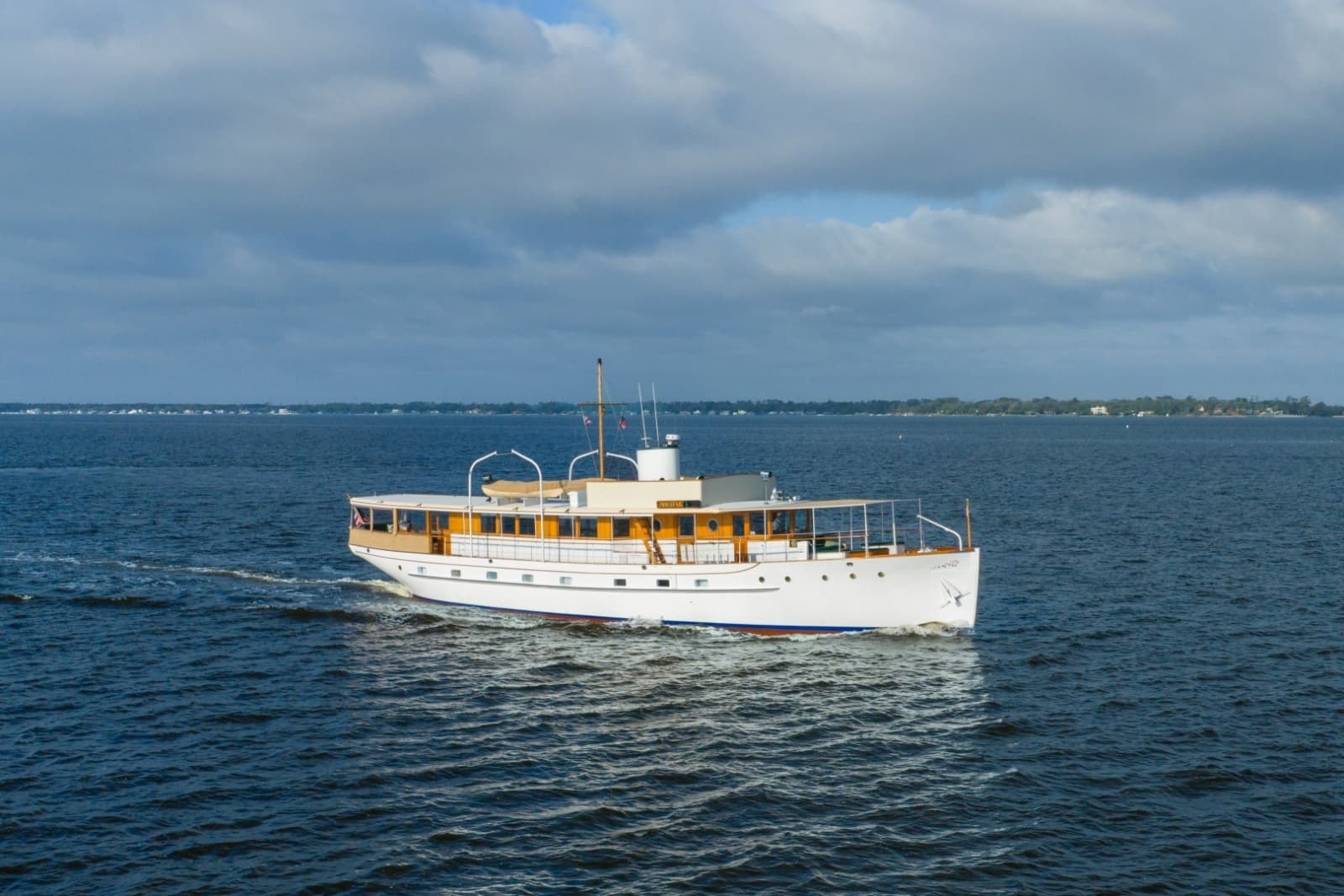 1939 Mathis Trumpy Trumpy Fantail Houseboat - Photo 1