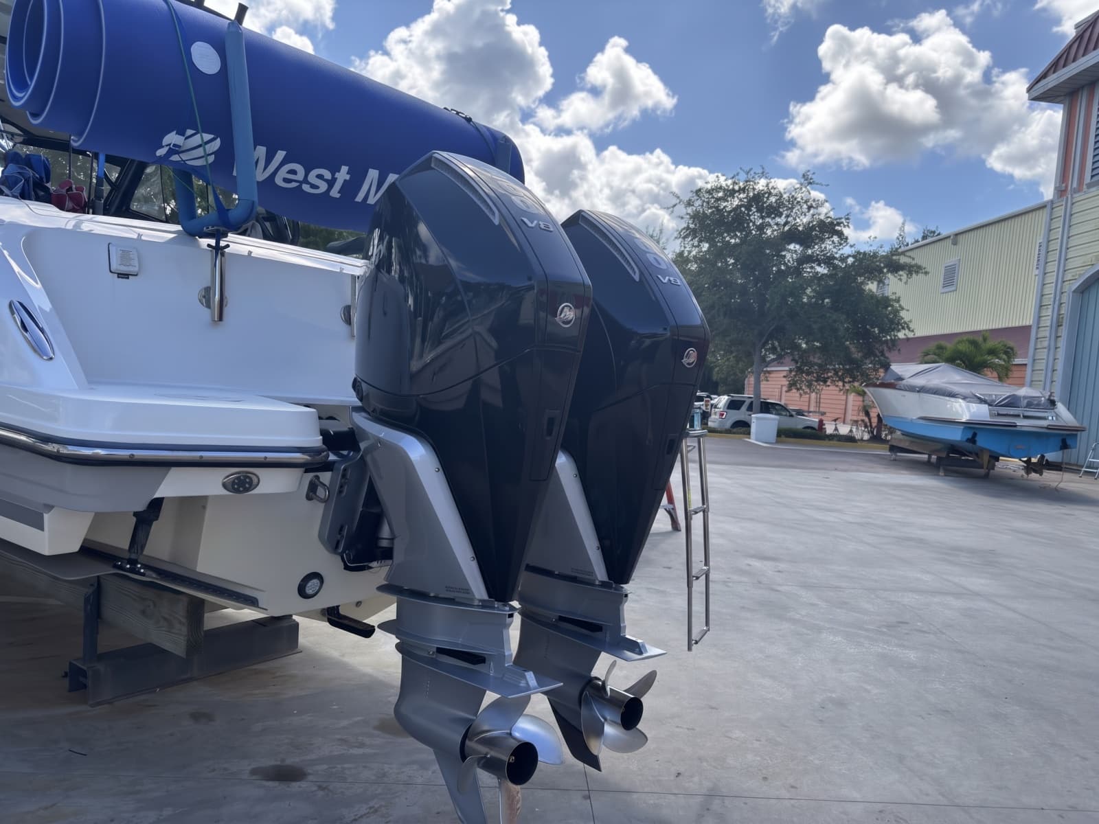 2024 Boston Whaler 320 Vantage - Photo 4