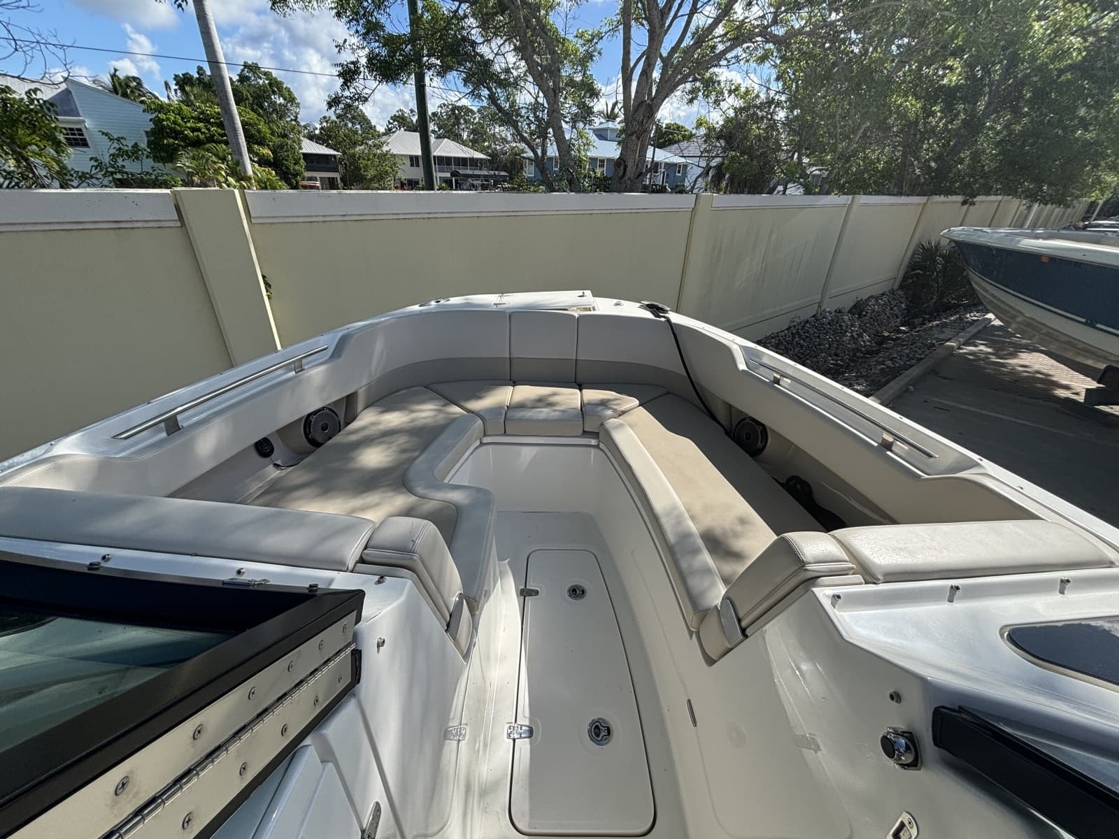 2024 Boston Whaler 320 Vantage - Photo 10