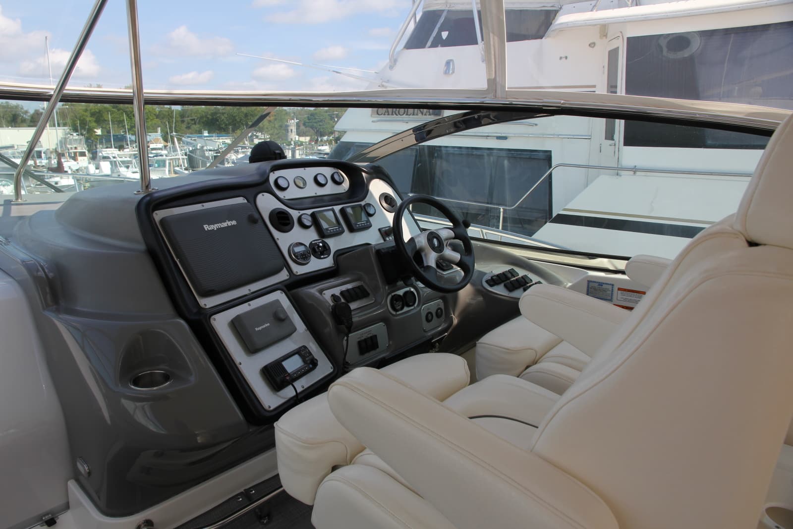 2007 Cruisers Yachts 520 EXPRESS - Photo 4