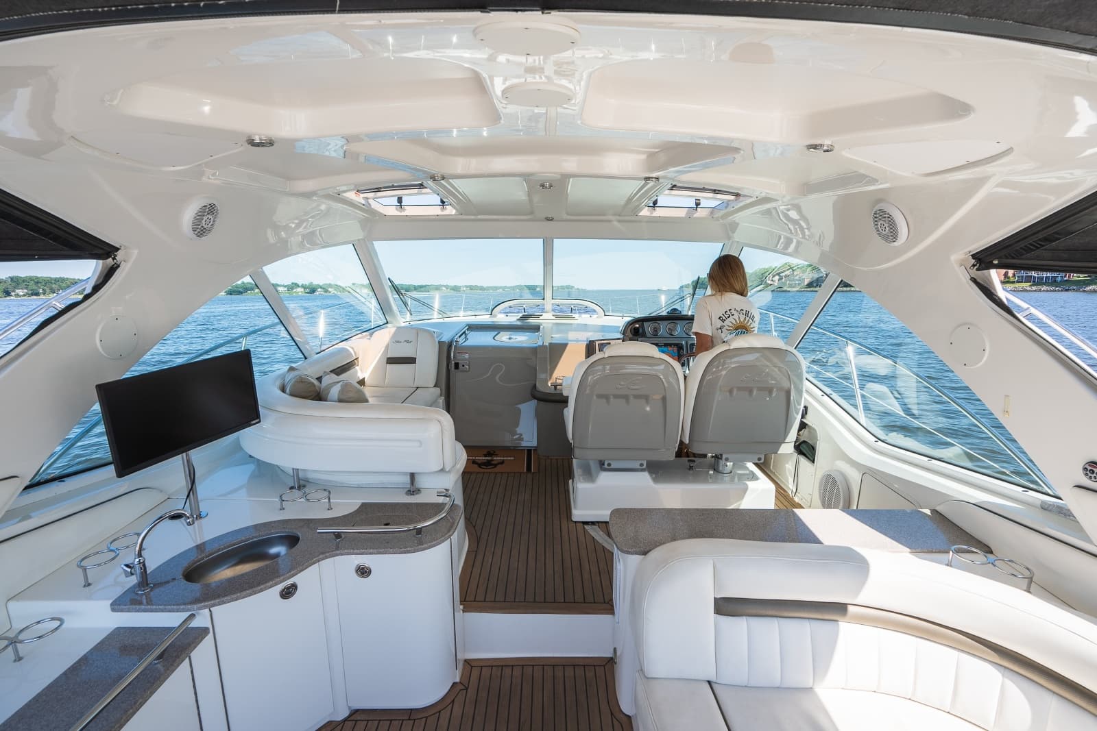 2005 Sea Ray 480 Motor Yacht - Photo 22