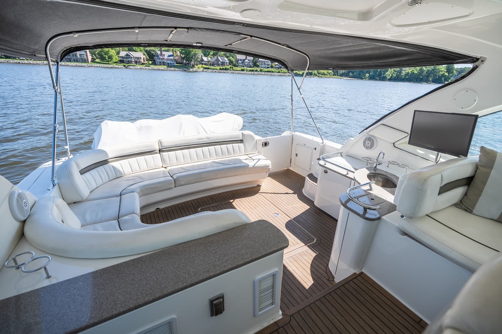 2005 Sea Ray 480 Motor Yacht - Photo 18