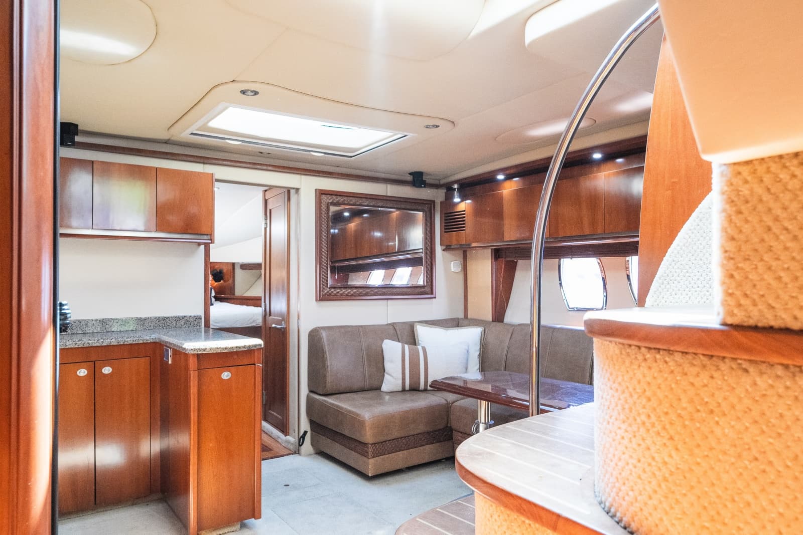 2005 Sea Ray 480 Motor Yacht - Photo 53