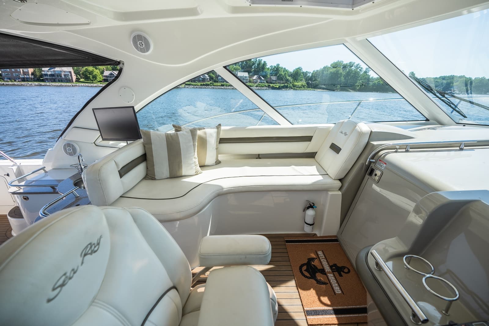 2005 Sea Ray 480 Motor Yacht - Photo 25