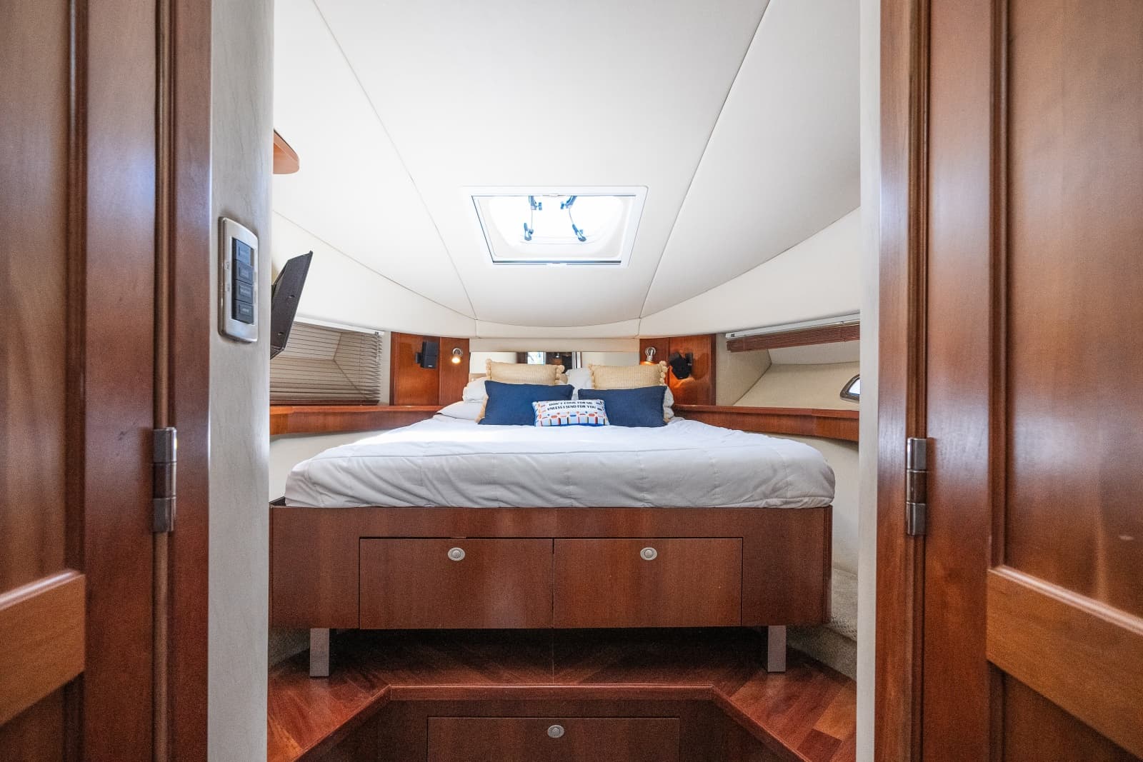 2005 Sea Ray 480 Motor Yacht - Photo 41