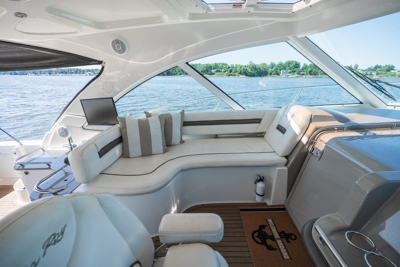 2005 Sea Ray 480 Motor Yacht - Photo 24
