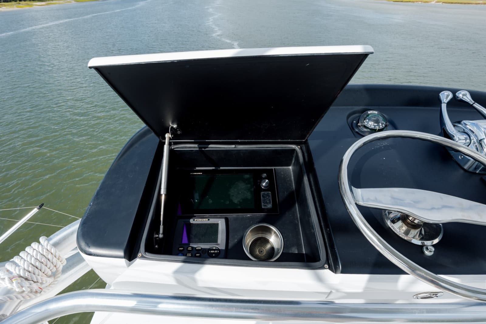 2015 Jarrett Bay Hardtop Express - Photo 30