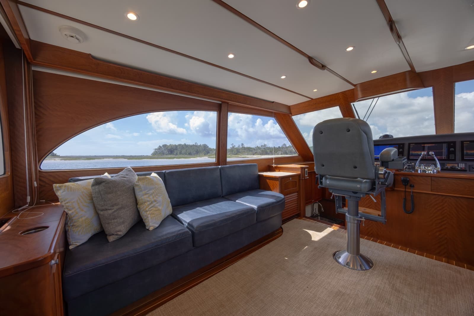 2015 Jarrett Bay Hardtop Express - Photo 37