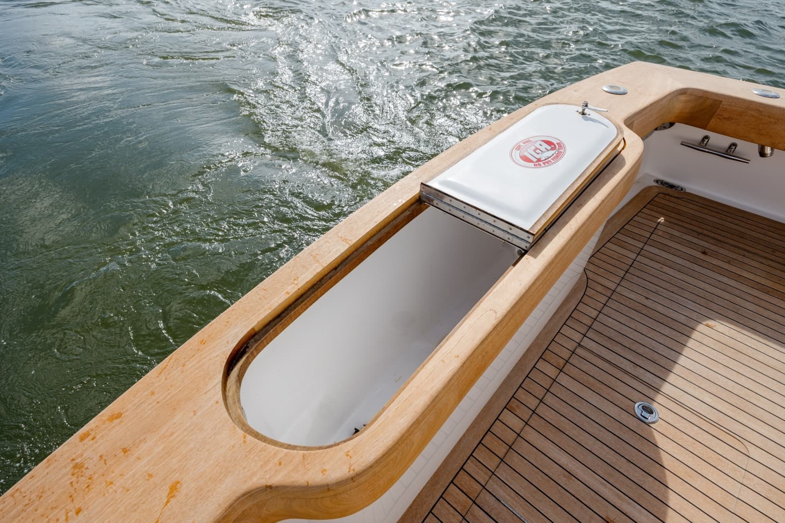 2015 Jarrett Bay Hardtop Express - Photo 17