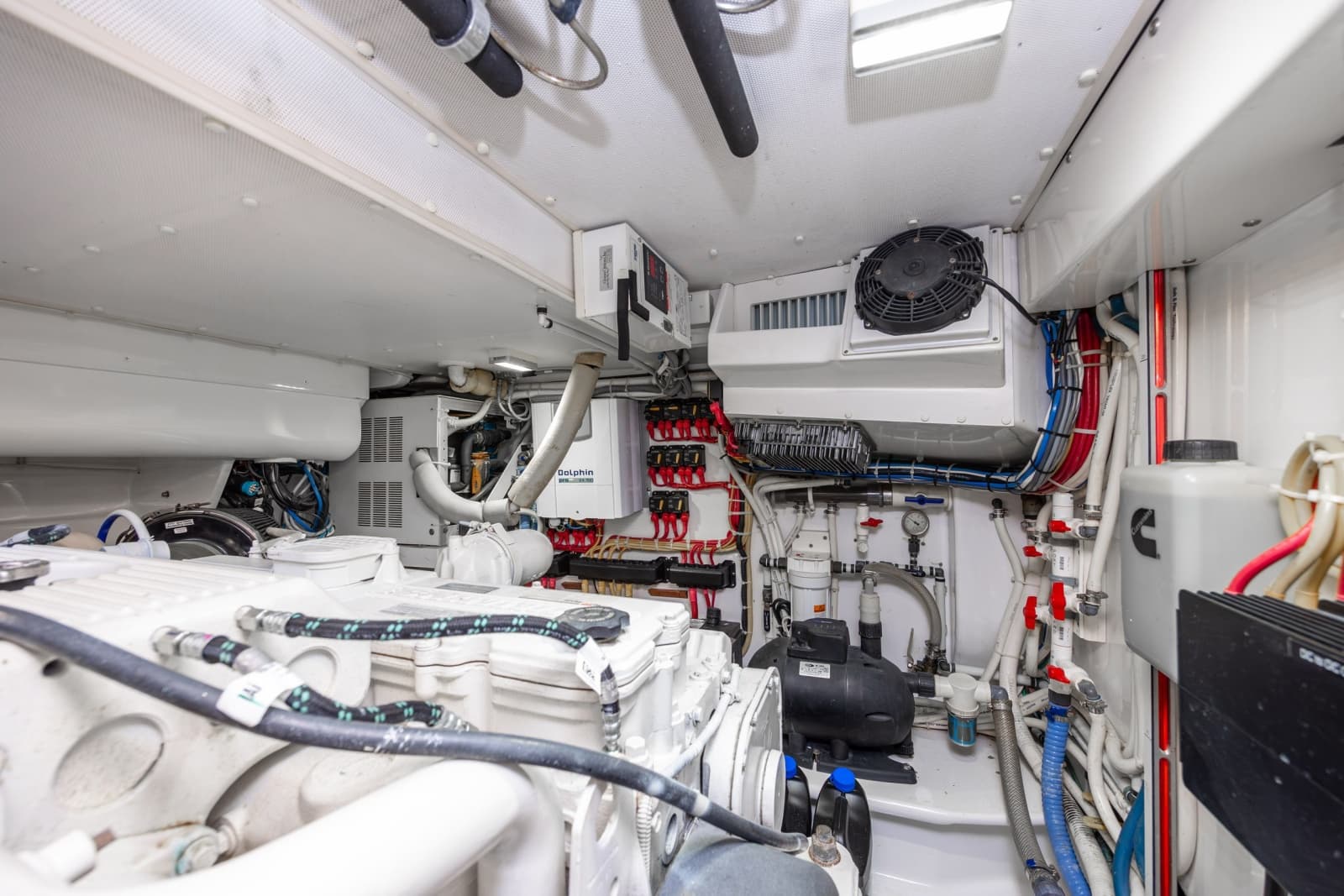 2015 Jarrett Bay Hardtop Express - Photo 100