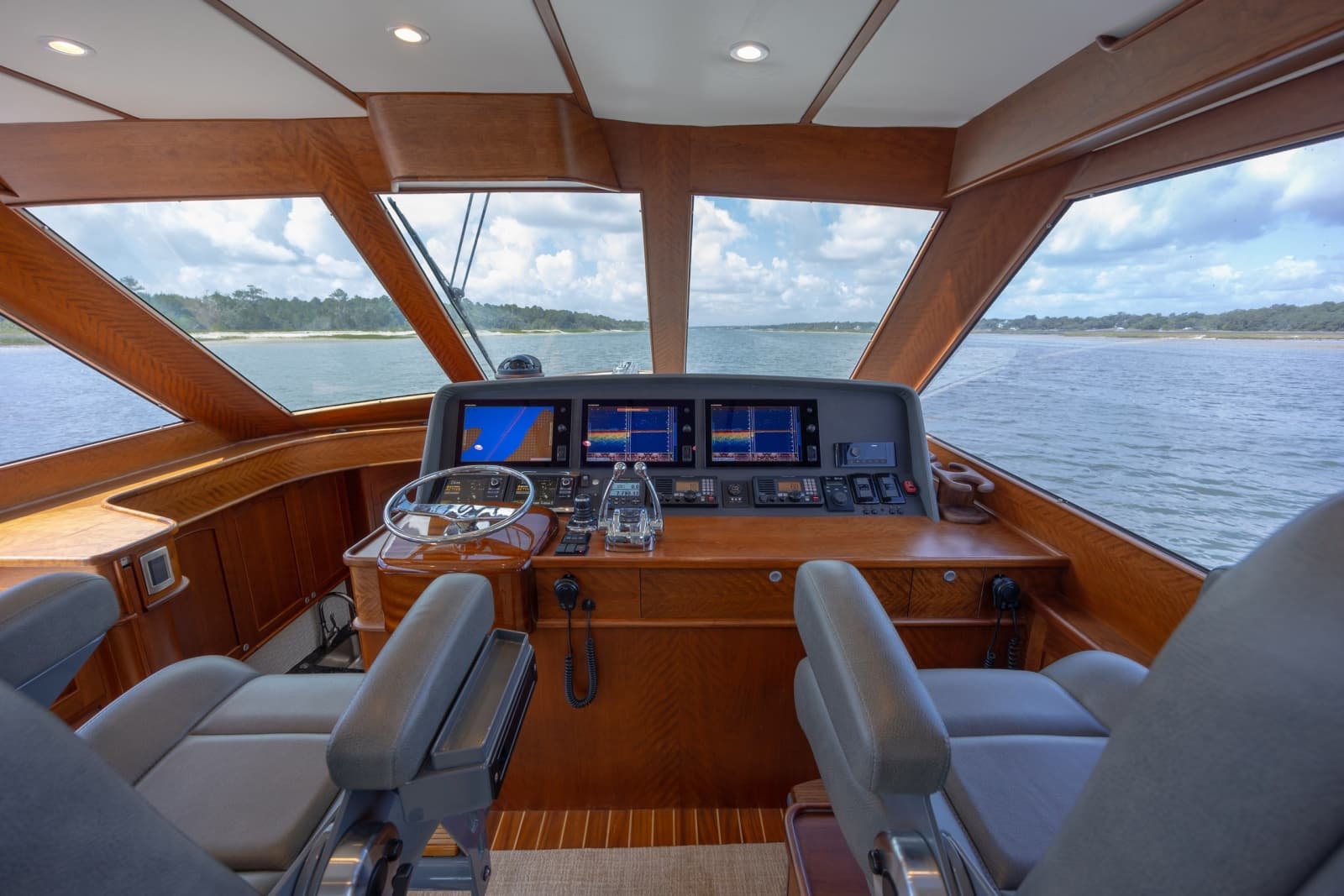 2015 Jarrett Bay Hardtop Express - Photo 41