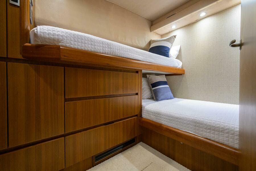 2008 Viking 60 Convertible - Photo 45