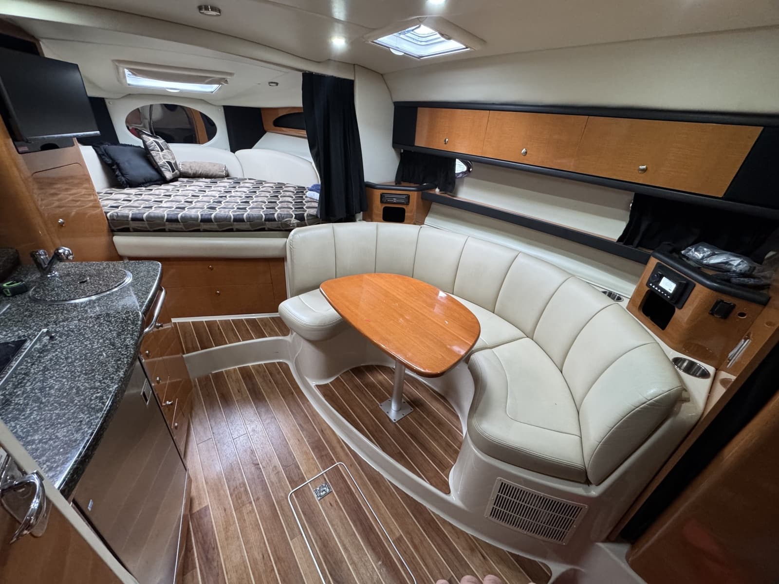 2008 Chaparral 310 Signature - Photo 4