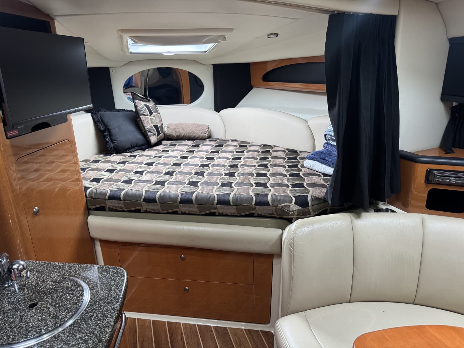 2008 Chaparral 310 Signature - Photo 5