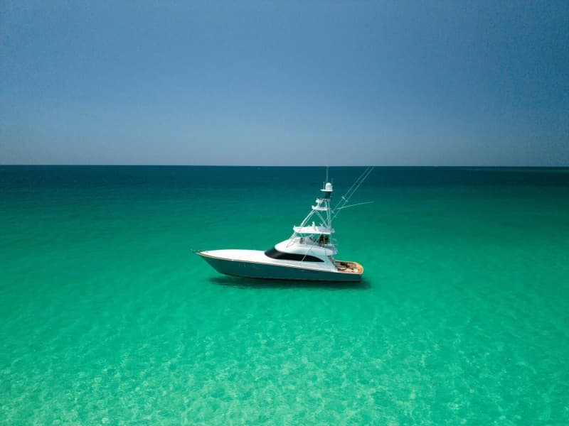 2015 Viking 62 Convertible - Photo 40
