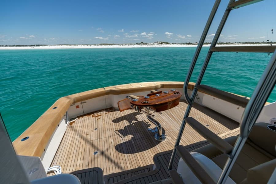 2015 Viking 62 Convertible - Photo 32
