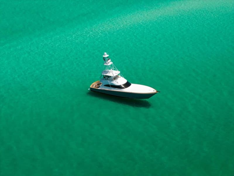 2015 Viking 62 Convertible - Photo 41