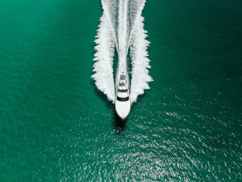 2015 Viking 62 Convertible - Photo 46