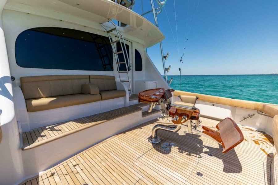 2015 Viking 62 Convertible - Photo 4