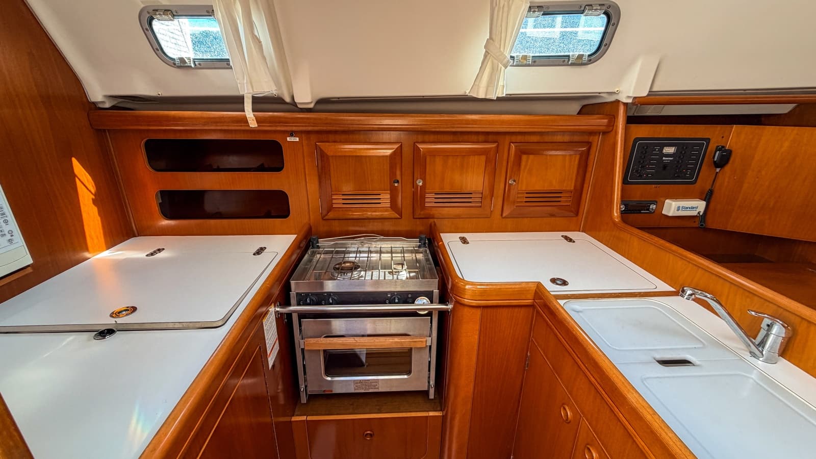 2002 Beneteau Oceanis 361 - Photo 9