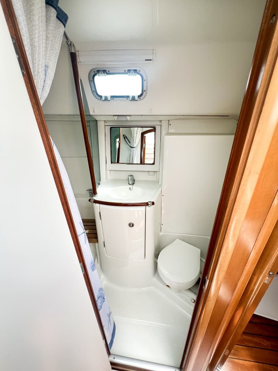 2002 Beneteau Oceanis 361 - Photo 10