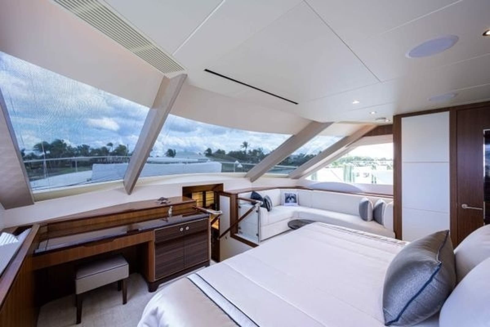 2019 Ocean Alexander Motoryacht 100 - Photo 37