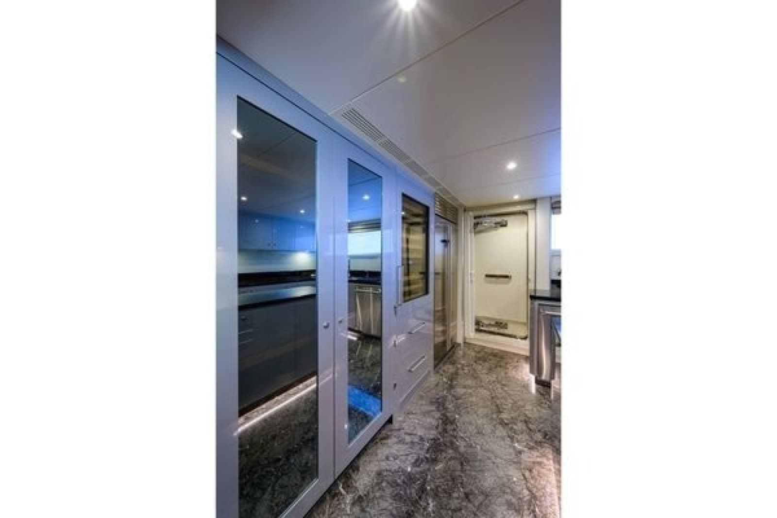 2019 Ocean Alexander Motoryacht 100 - Photo 33