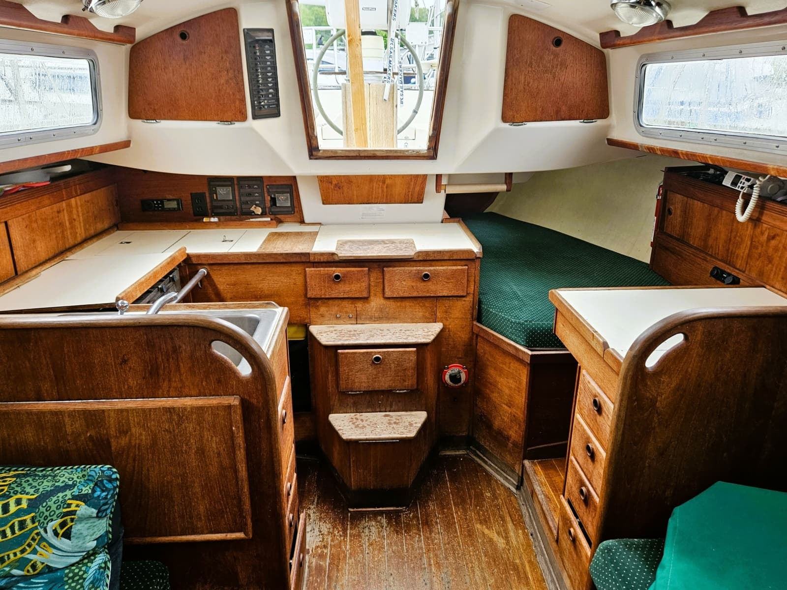 1985 Sabre 34 - Photo 19