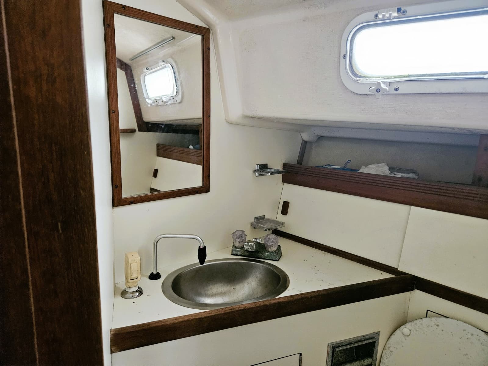 1985 Sabre 34 - Photo 17