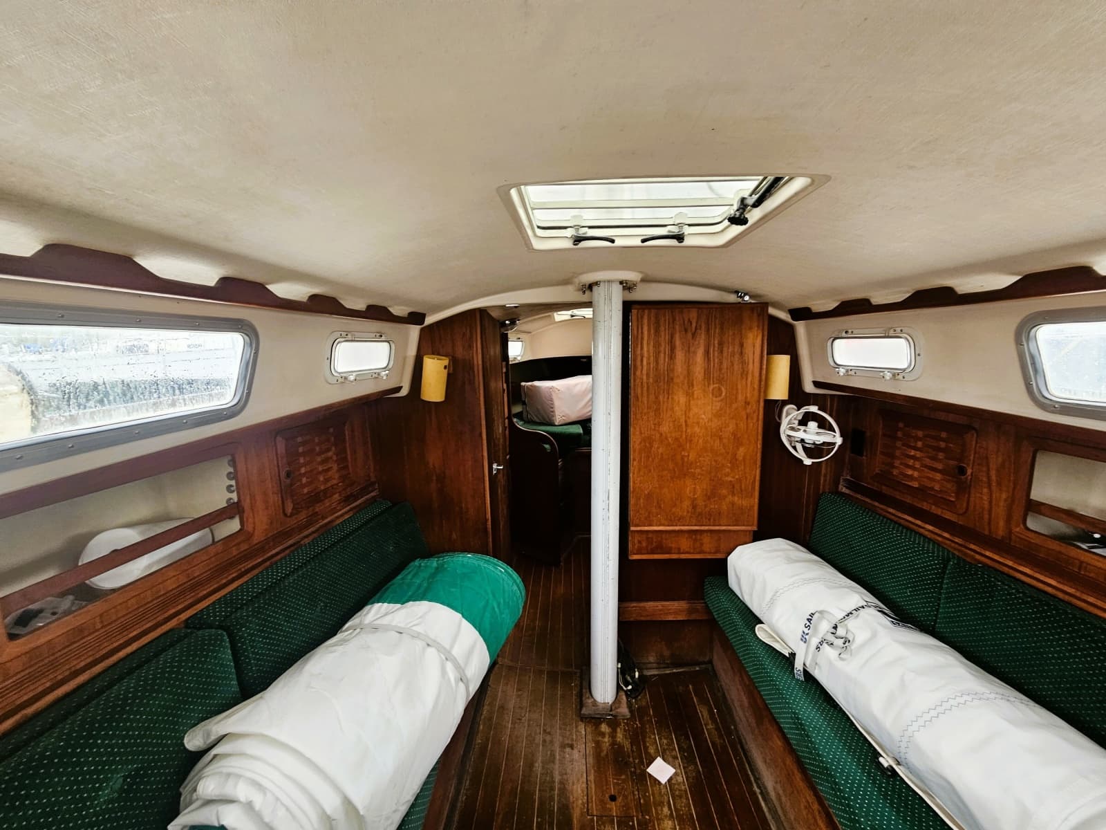 1985 Sabre 34 - Photo 12