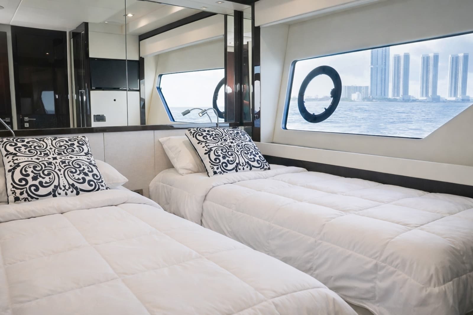 2019 Sunseeker 76 YACHT - Photo 39