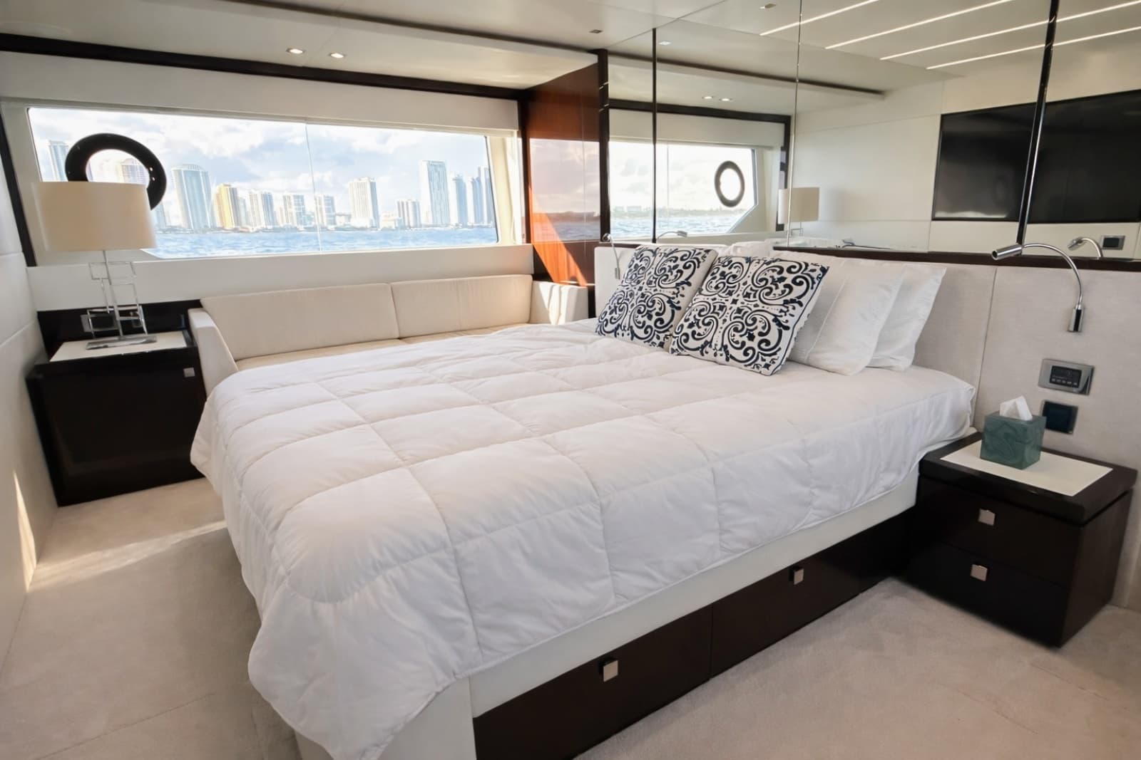2019 Sunseeker 76 YACHT - Photo 33