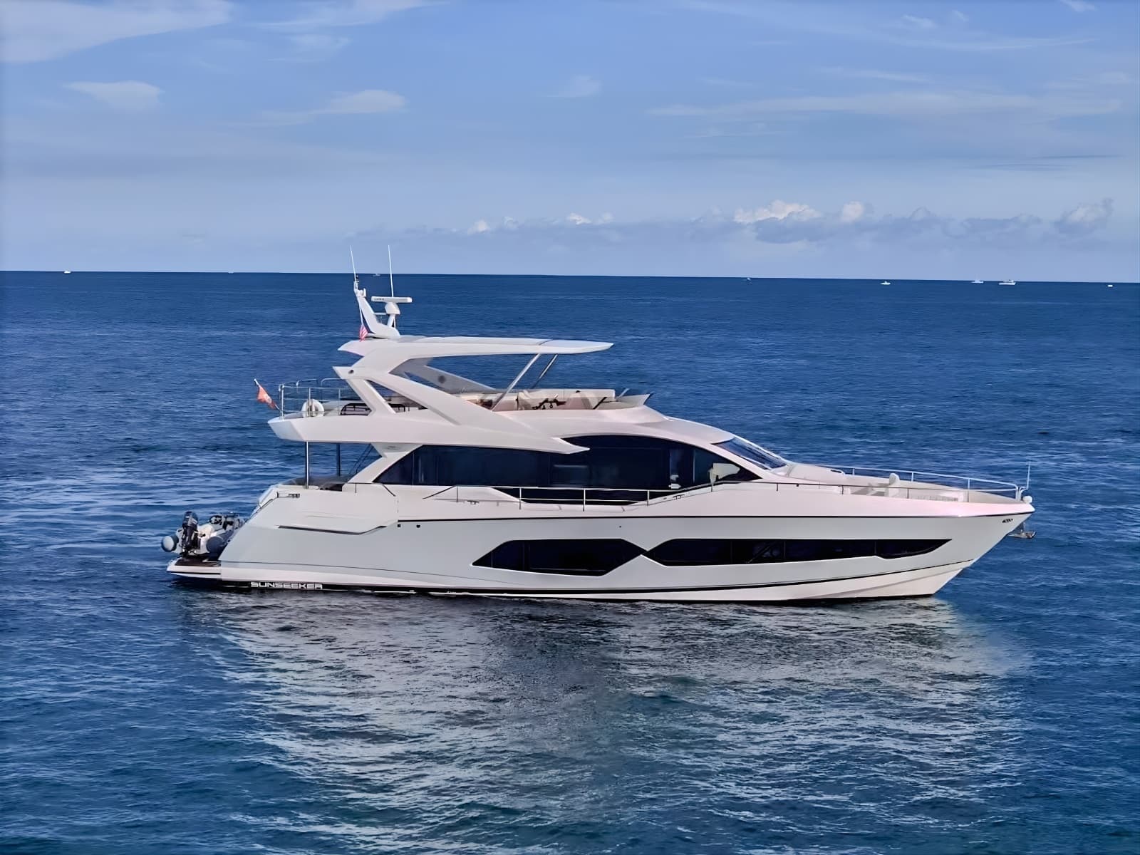 2019 Sunseeker 76 YACHT - Photo 2
