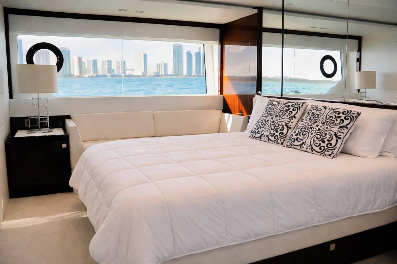 2019 Sunseeker 76 YACHT - Photo 34