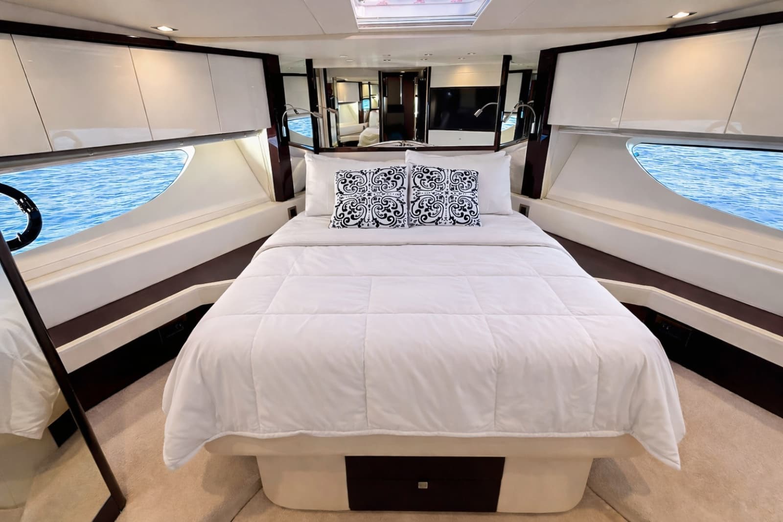 2019 Sunseeker 76 YACHT - Photo 37