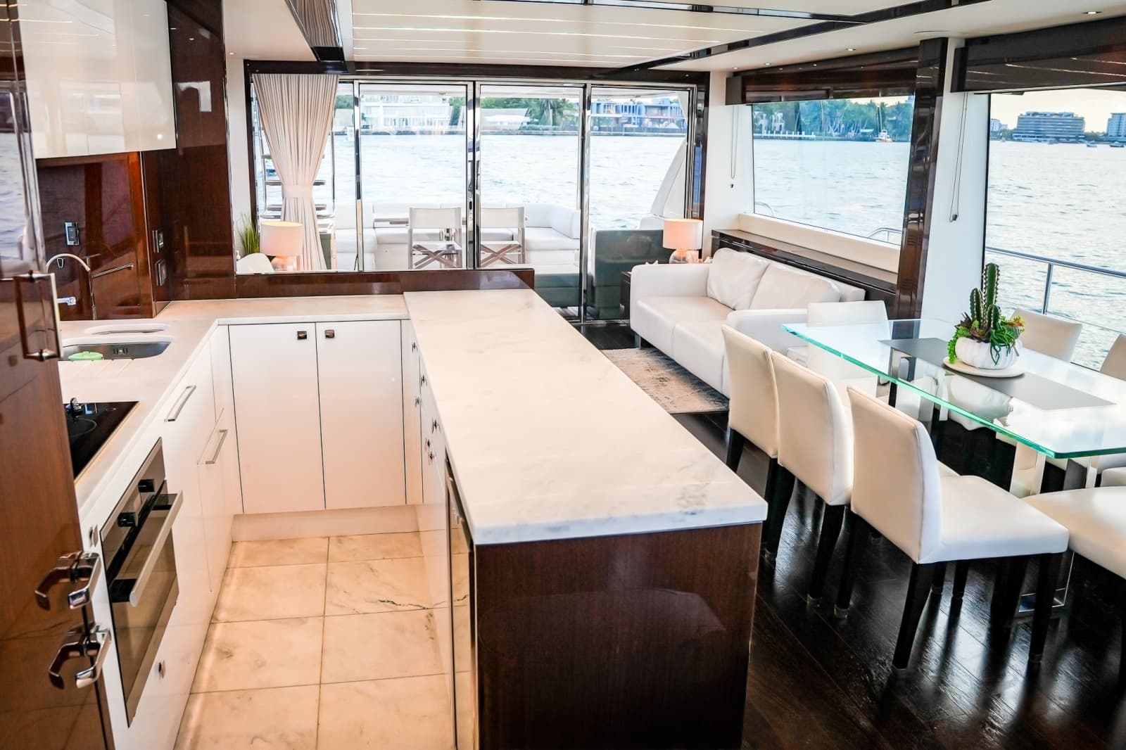 2019 Sunseeker 76 YACHT - Photo 16
