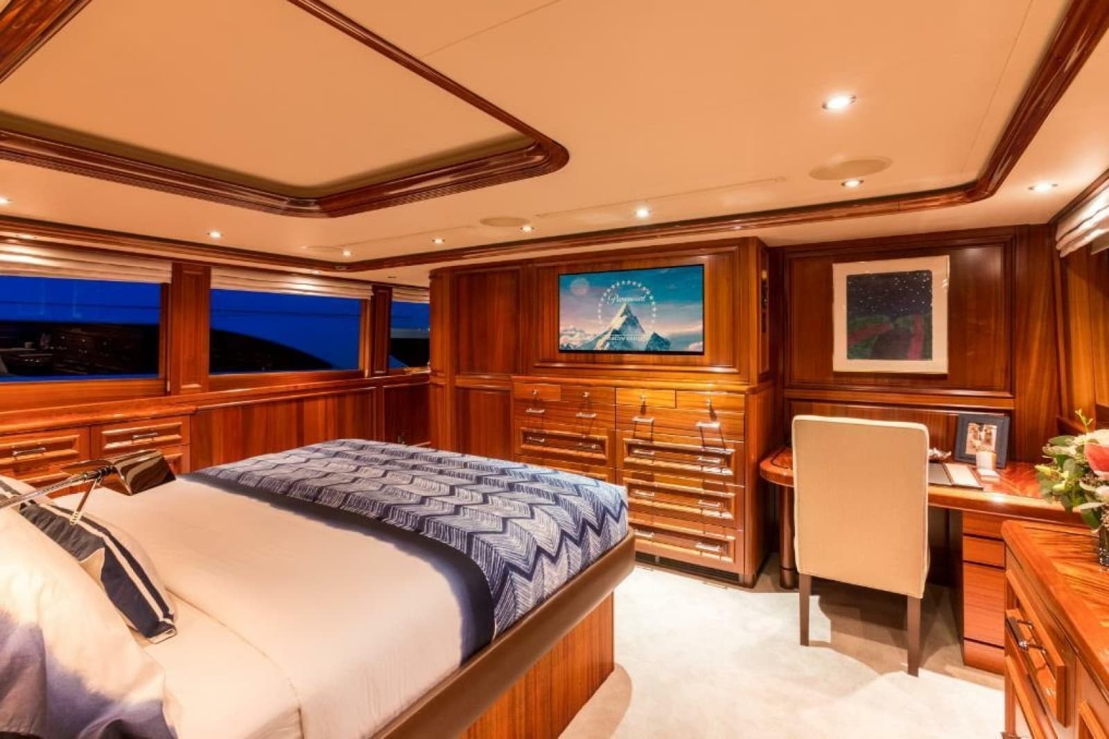 2008 Westport Westport 130 (#26) Tri-Deck - Photo 15