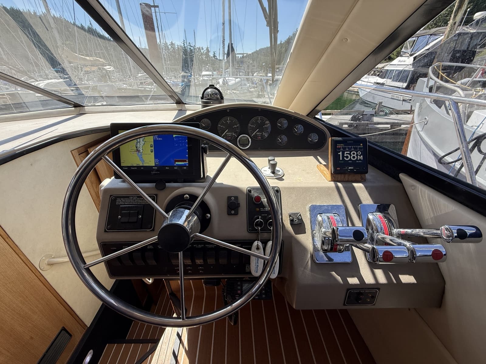 1998 Bayliner 3788 - Photo 36