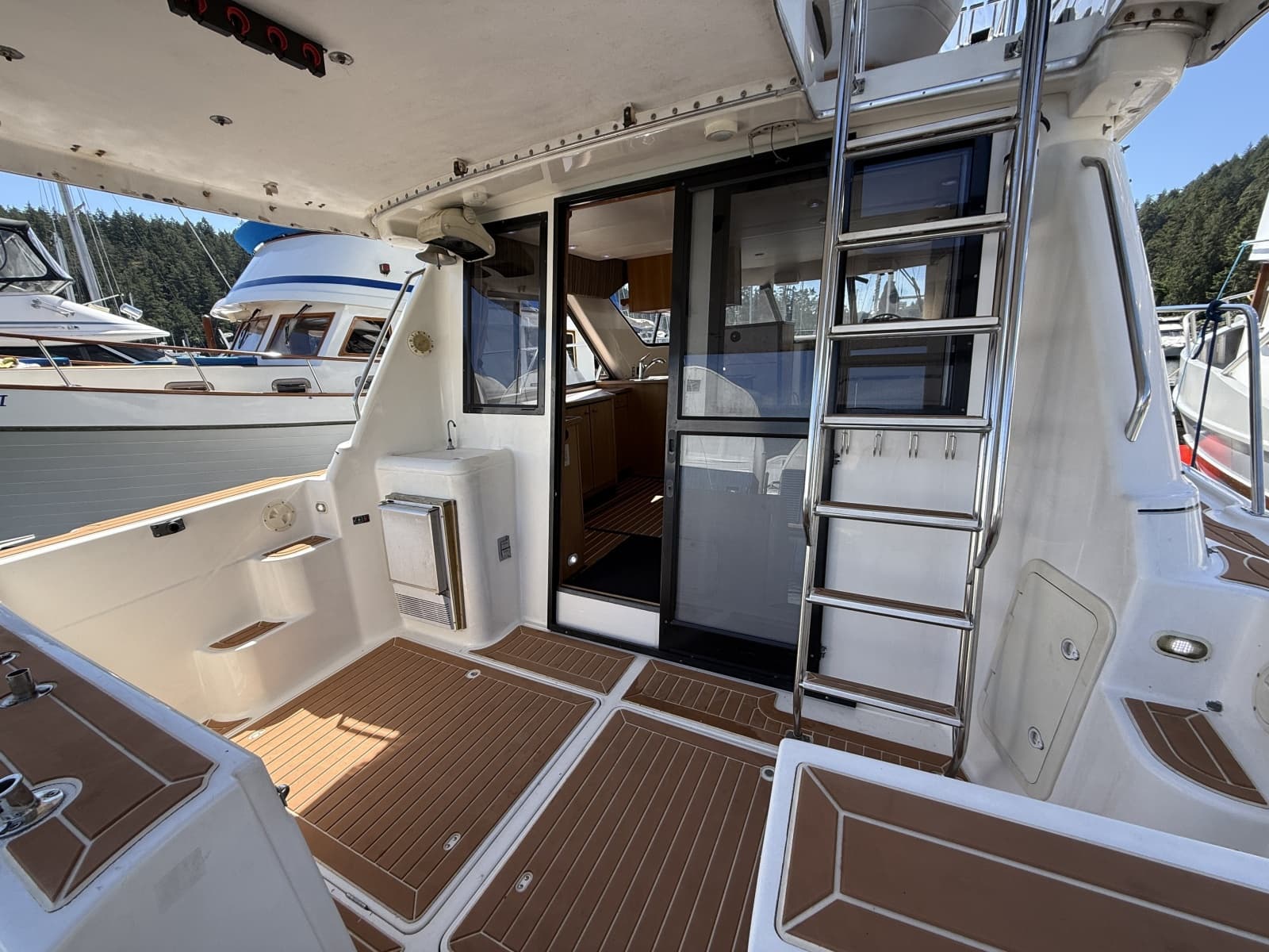 1998 Bayliner 3788 - Photo 15