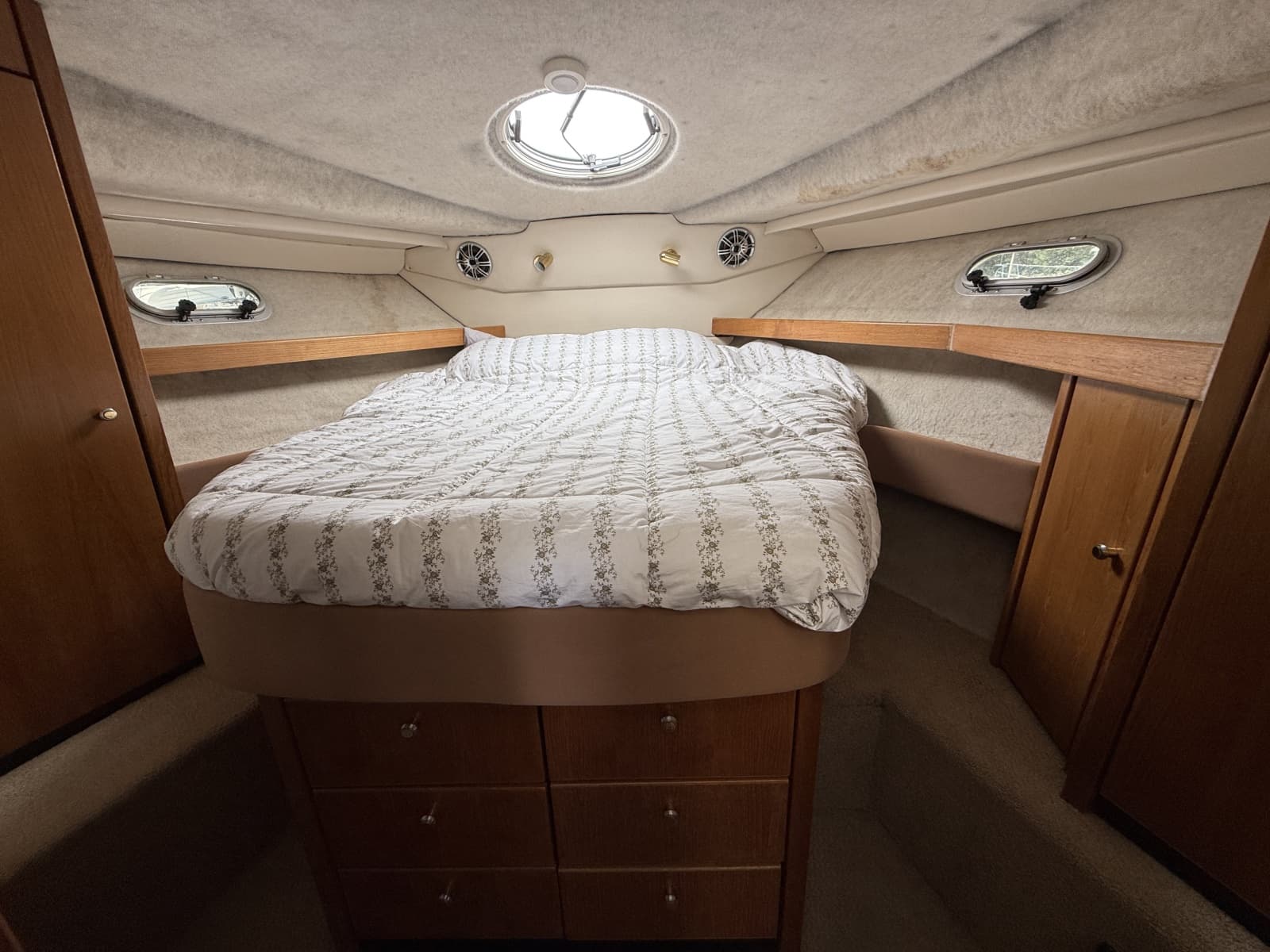1998 Bayliner 3788 - Photo 39