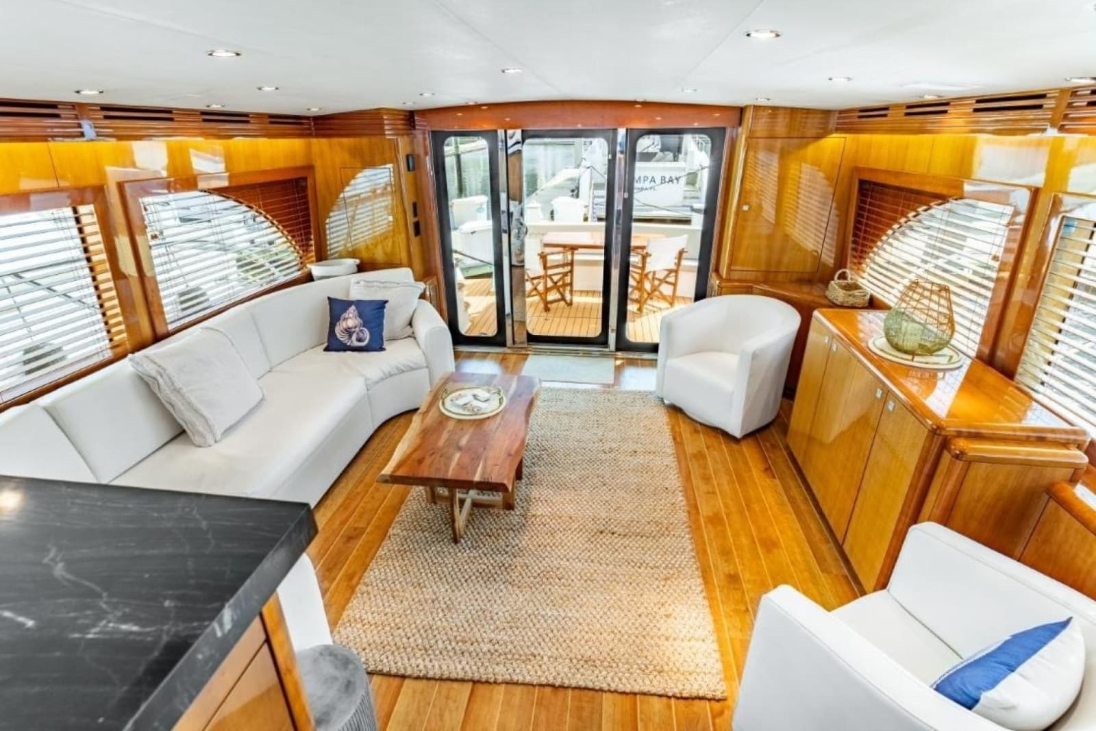 2011 Hatteras  - Photo 6