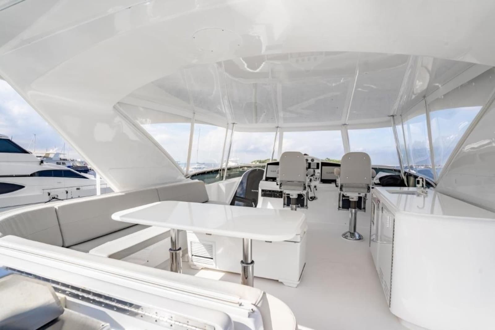 2011 Hatteras  - Photo 13