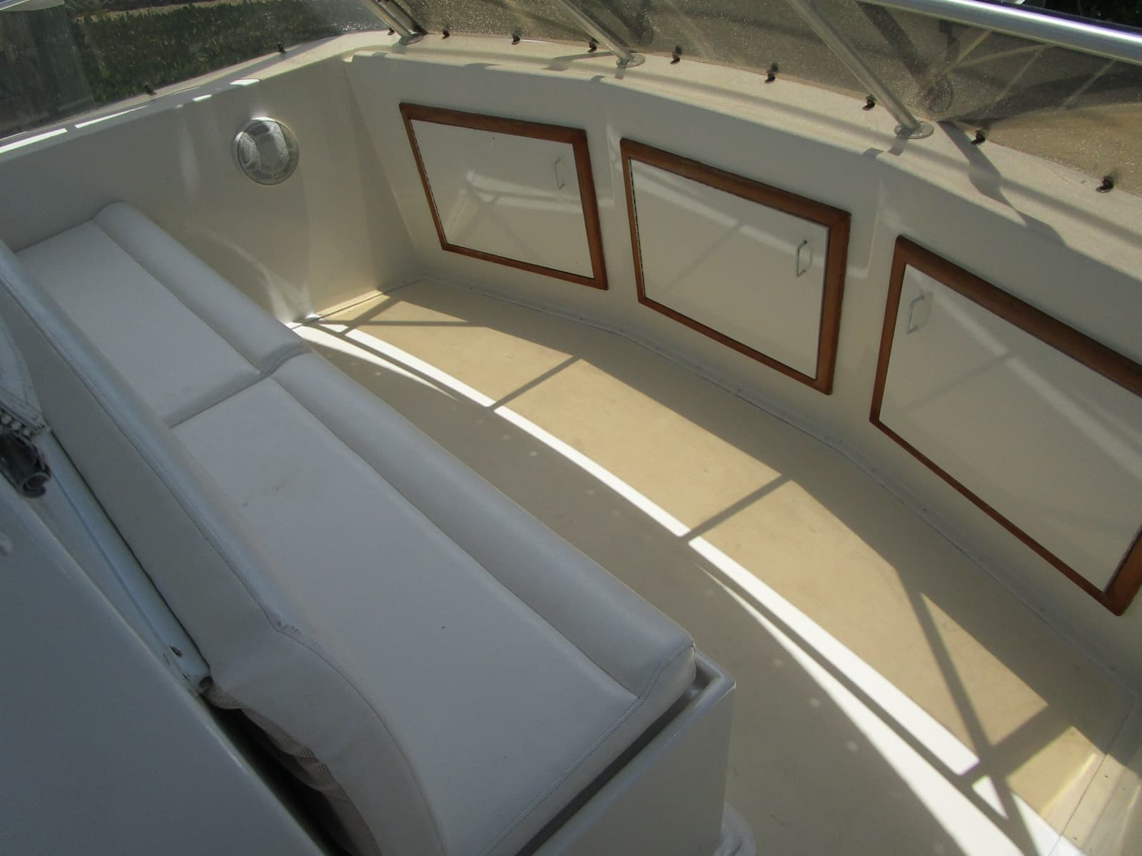 1976 Hatteras 53 Convertible - Photo 39