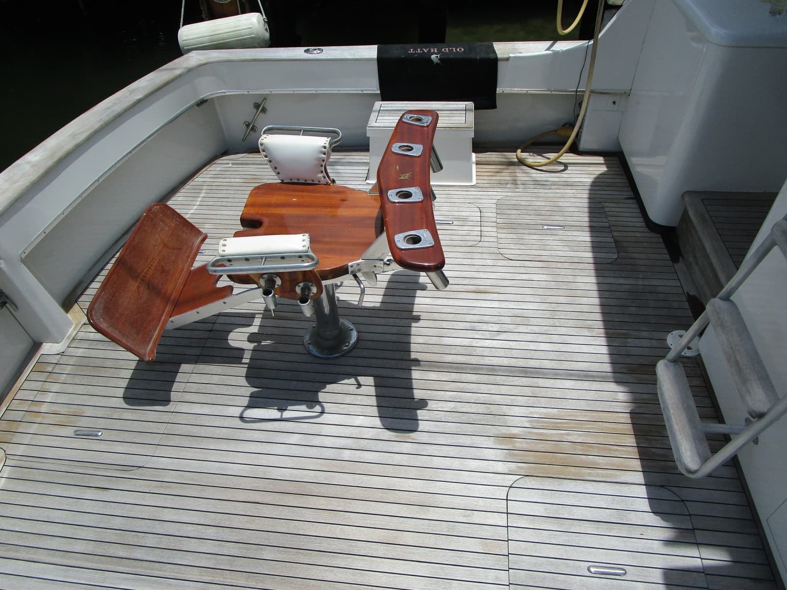1976 Hatteras 53 Convertible - Photo 30