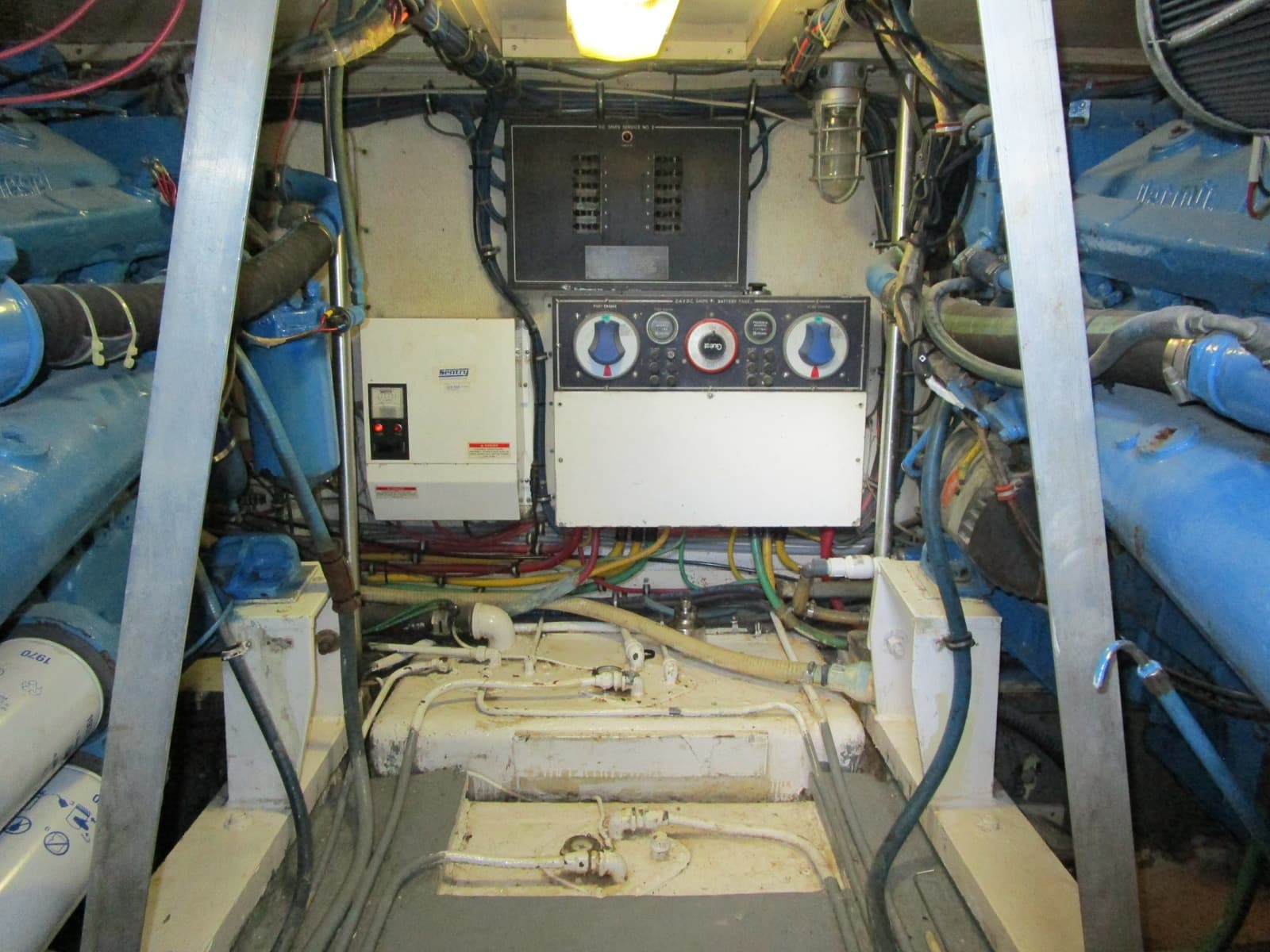 1976 Hatteras 53 Convertible - Photo 44