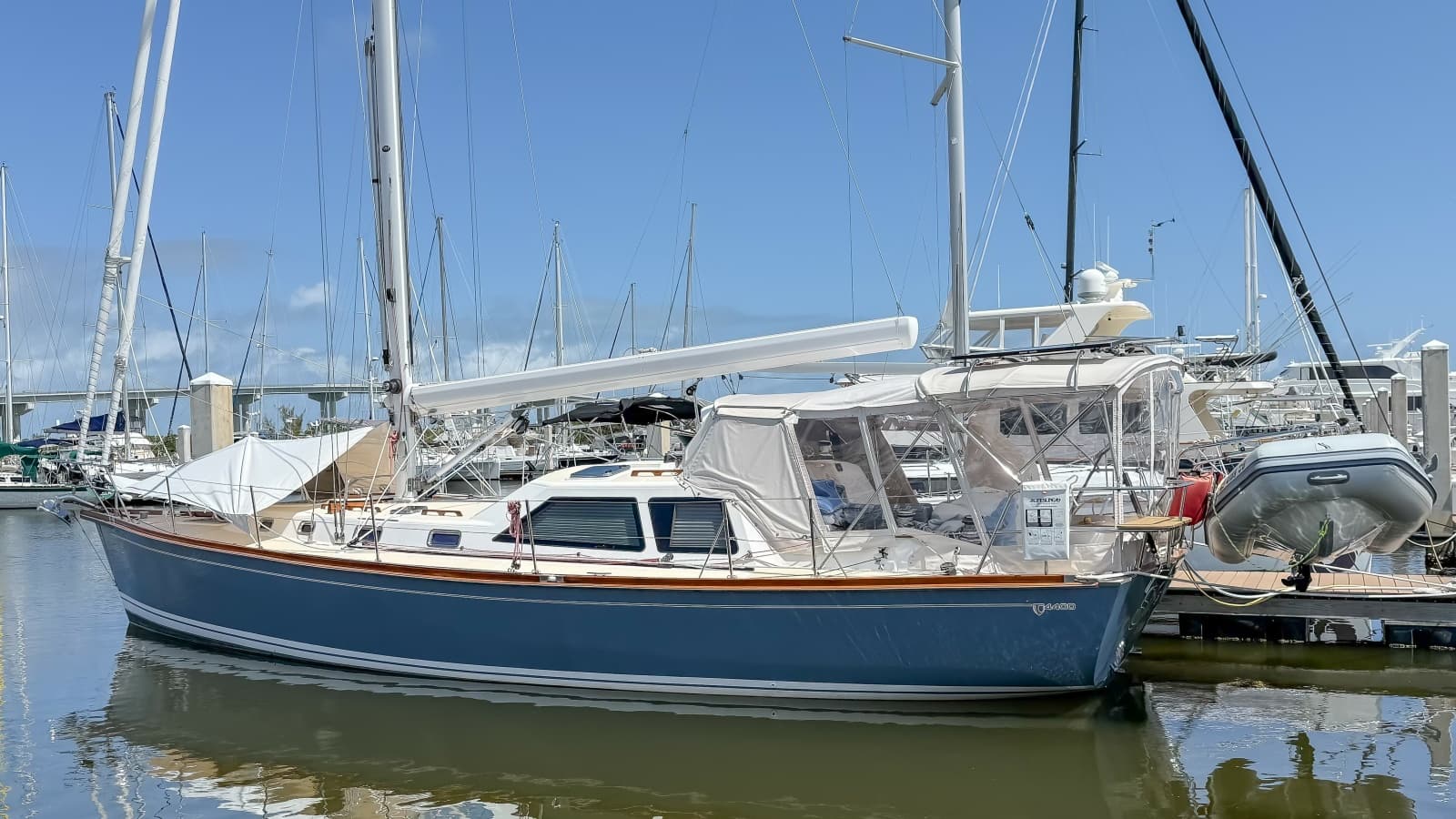 2007 Tartan 4400 - Photo 1
