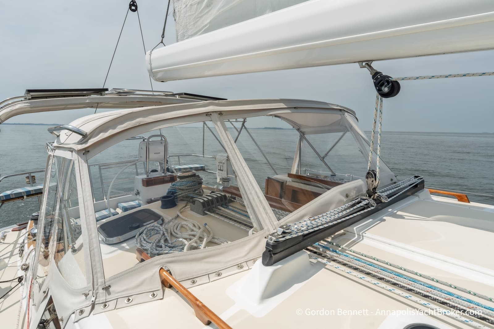 2007 Tartan 4400 - Photo 37