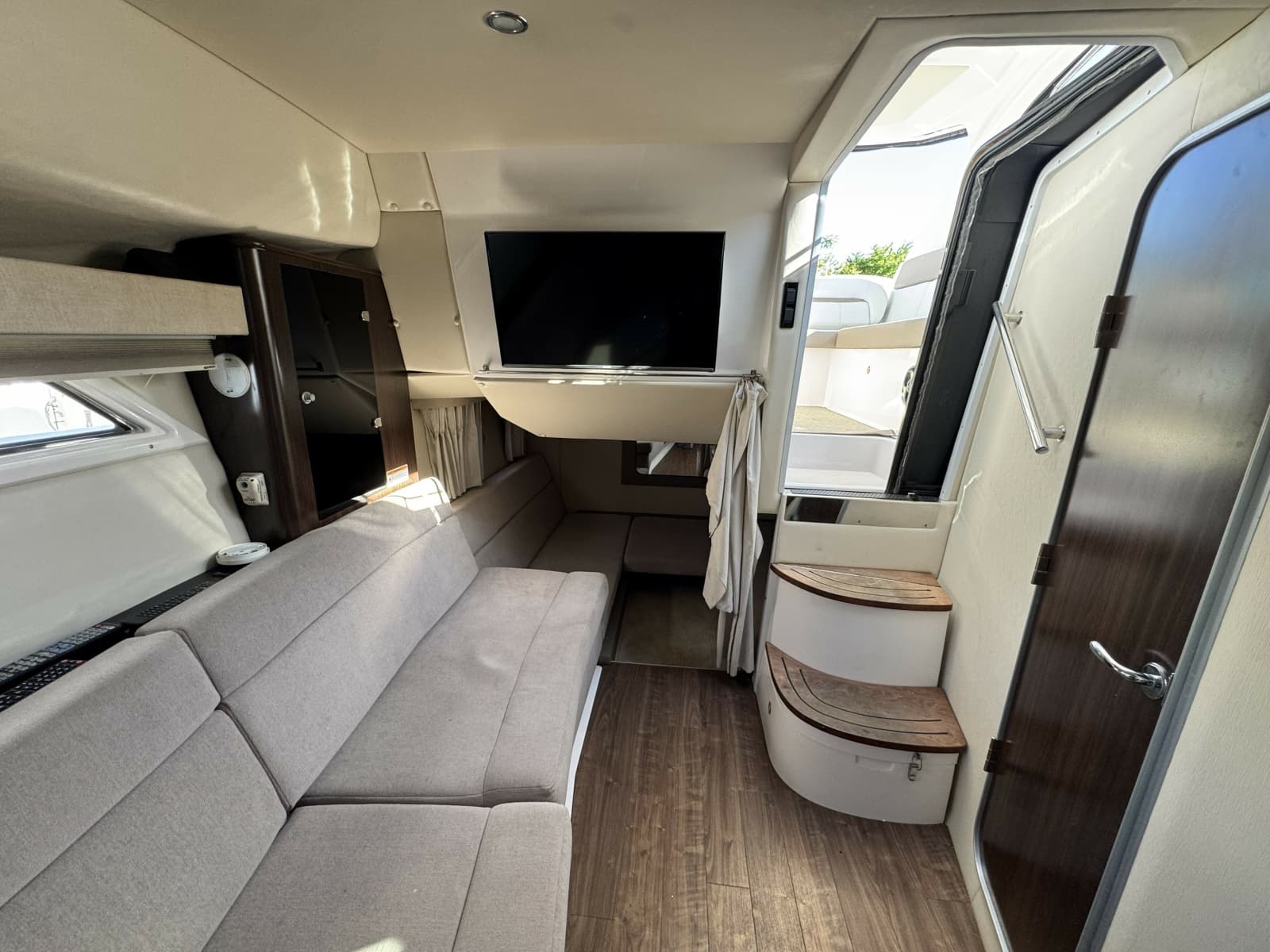 2016 Regal  - Photo 17